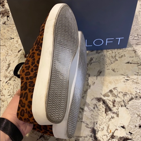 Leopard print lace up sneaker - Picture 3 of 7